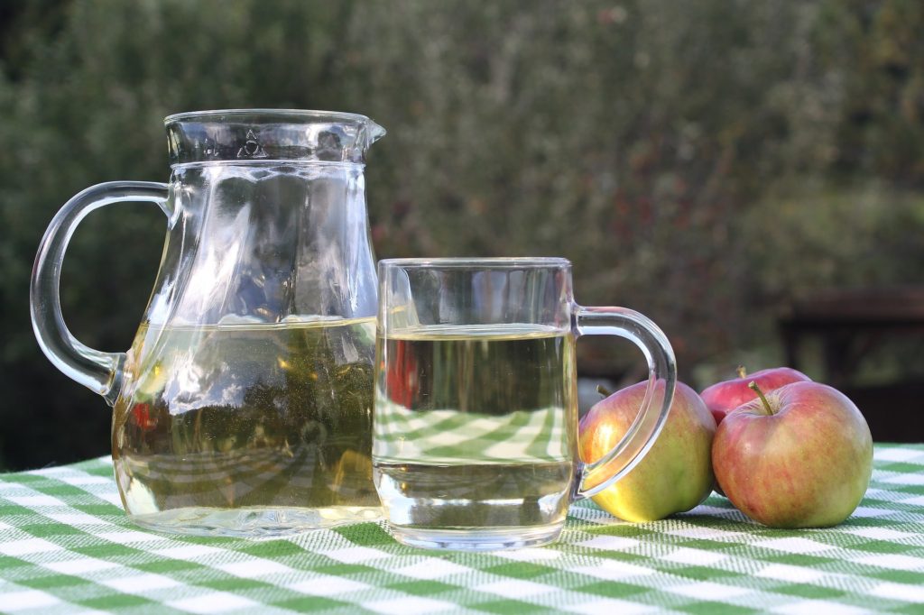 Apple Cider Vinegar, benefits and its side effects